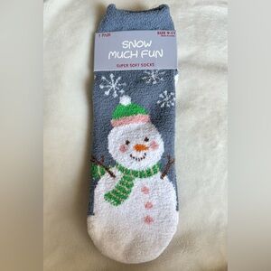 NWT - Women’s Snowman Grippy Slipper Socks